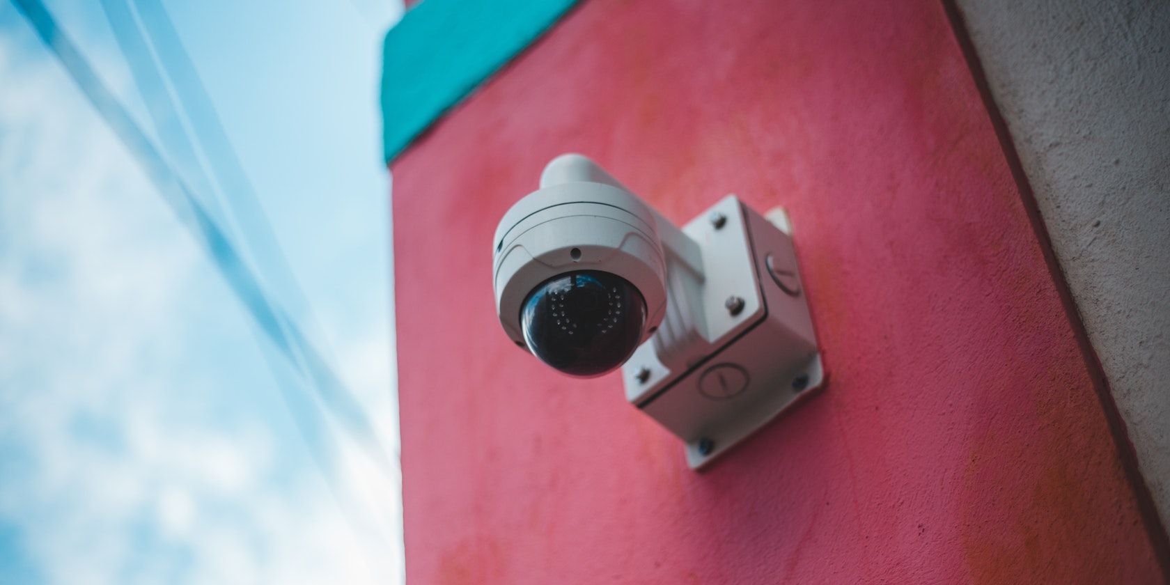 Read more about the article How to Tell if Your Security Camera Has Been Hacked