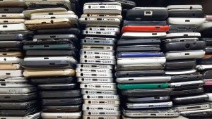 What To Do With Old Smartphones? 15 Genius Reuse Ideas